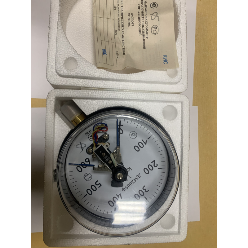 ДМ 2005Ф 0-600кг манометр