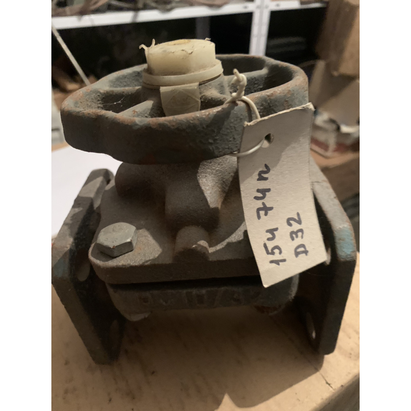 15Ч74П ДУ32 вентиль 15Ч74П ДУ32 вентиль